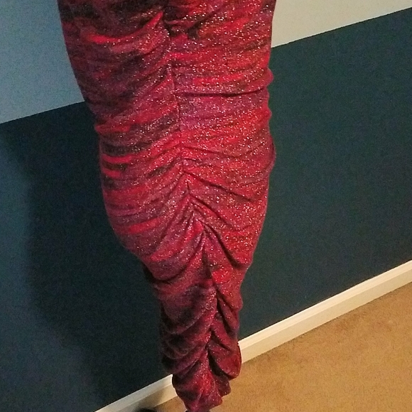 Dress - Picture 3 of 4